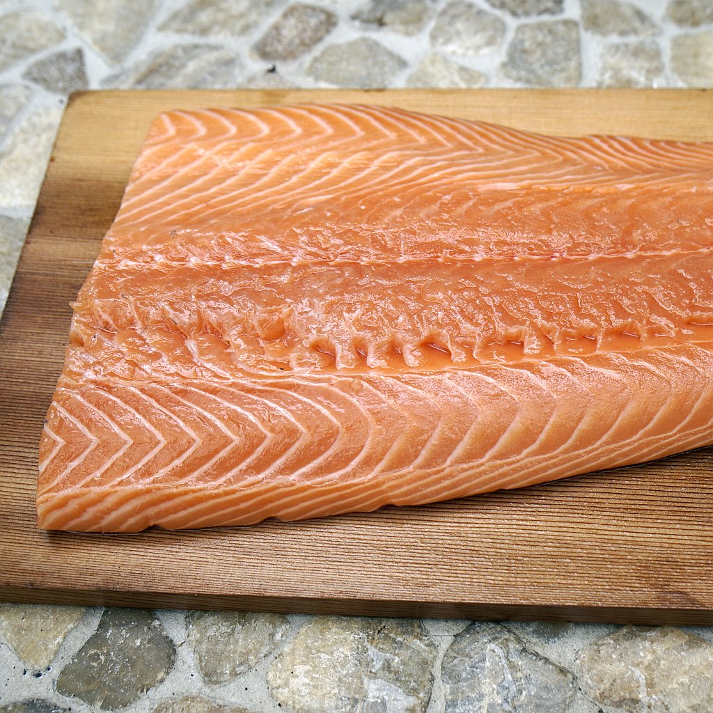 Zalm op cederhout